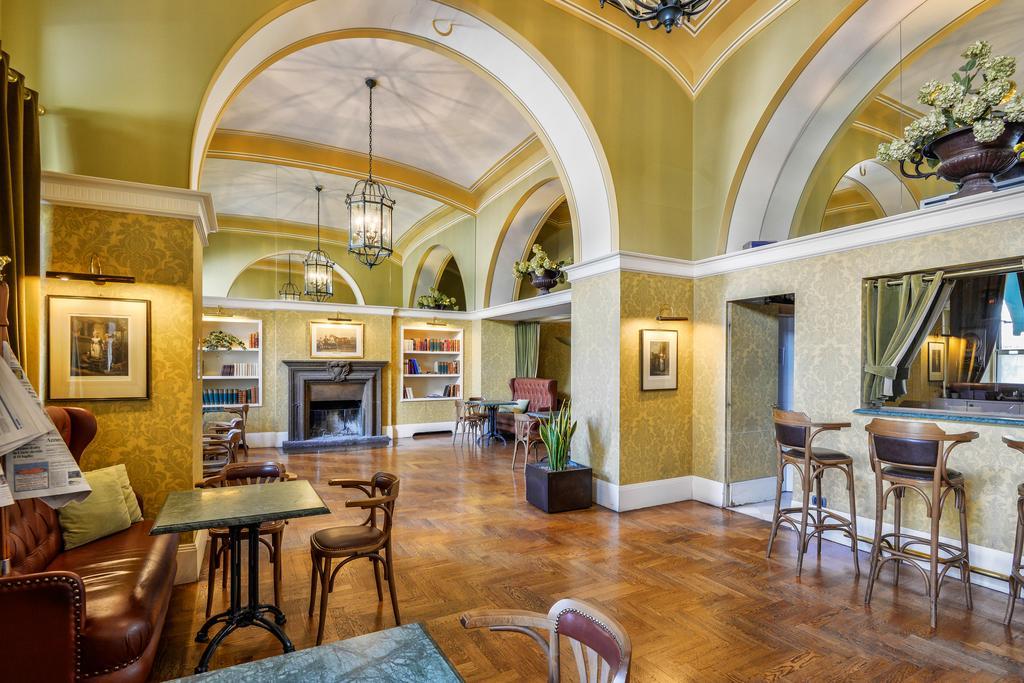 Albergo Alla Posta Trieste Exterior foto