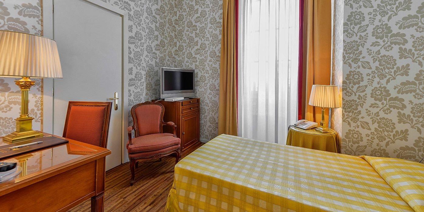 Albergo Alla Posta Trieste Exterior foto